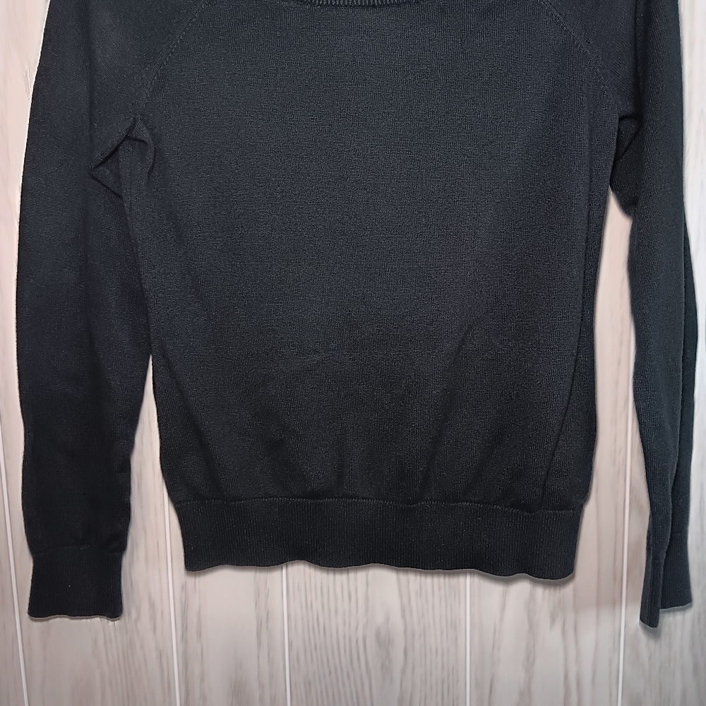 Lauren Ralph Lauren medium black top with accent on neck long sleeve top - Picture 3 of 10